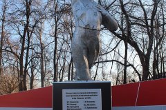 800px-Памятник_борцам_революции-большевикам_Болгар